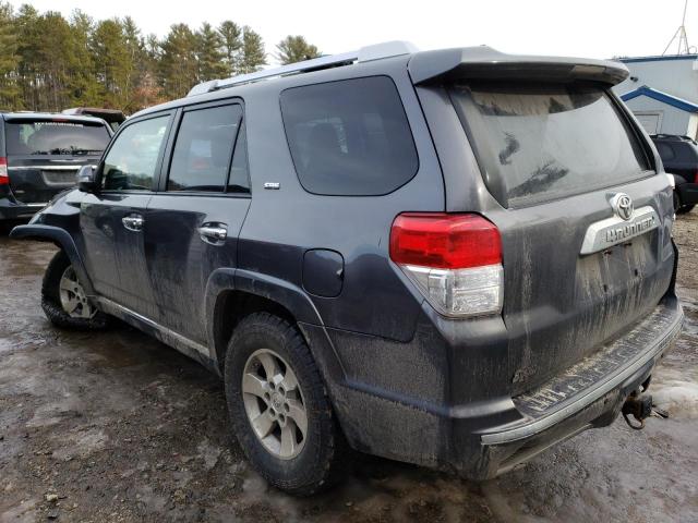 JTEBU5JR6A5030627 - 2010 TOYOTA 4RUNNER SR5 GRAY photo 2