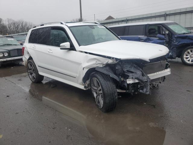 WDCGG8JB1FG342754 - 2015 MERCEDES-BENZ GLK 350 4MATIC WHITE photo 4