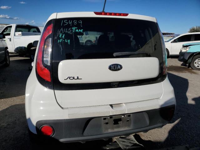 KNDJN2A25K7653838 - 2019 KIA SOUL WHITE photo 6