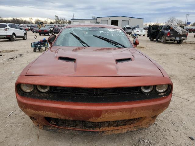 2C3CDZGG5PH638358 - 2023 DODGE CHALLENGER SXT ORANGE photo 5