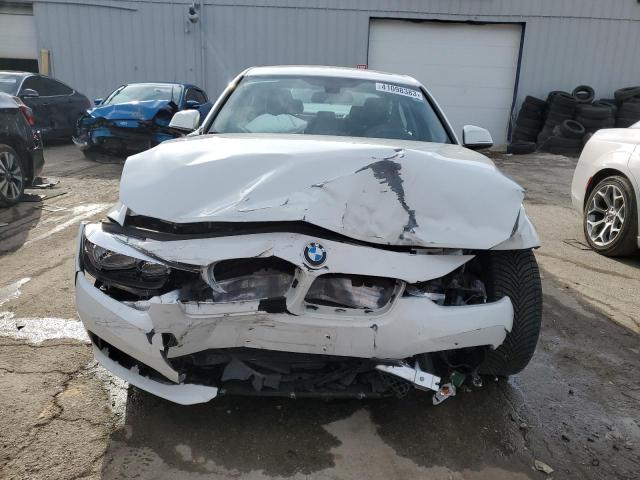 WBA8A3C54HK691734 - 2017 BMW 320 XI WHITE photo 5