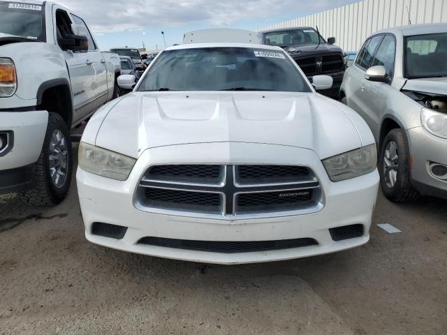 2B3CL3CG2BH584884 - 2011 DODGE CHARGER WHITE photo 5