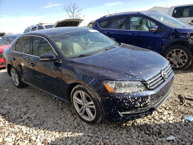 1VWBN7A3XEC009836 - 2014 VOLKSWAGEN PASSAT SE BLUE photo 4