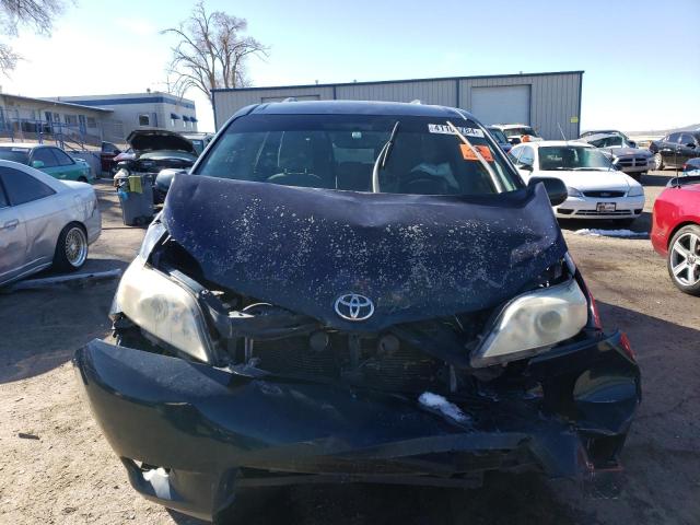 5TDKK3DC6BS108650 - 2011 TOYOTA SIENNA LE BLUE photo 5