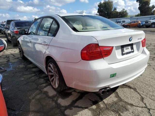 WBAPH5C56AA438946 - 2010 BMW 328 I SULEV WHITE photo 2