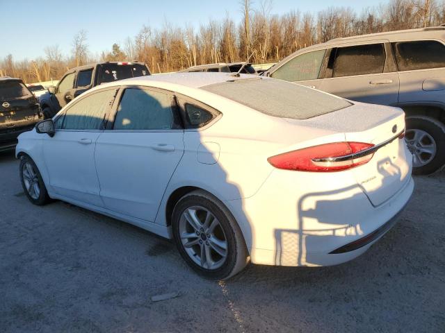 3FA6P0H73JR107977 - 2018 FORD FUSION SE WHITE photo 2