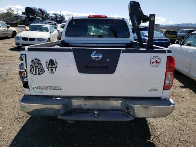 1N6AD09U68C441220 - 2008 NISSAN FRONTIER CREW CAB LE WHITE photo 6