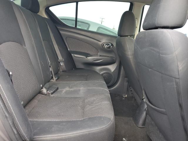 3N1CN7AP2EL820015 - 2014 NISSAN VERSA S GRAY photo 10