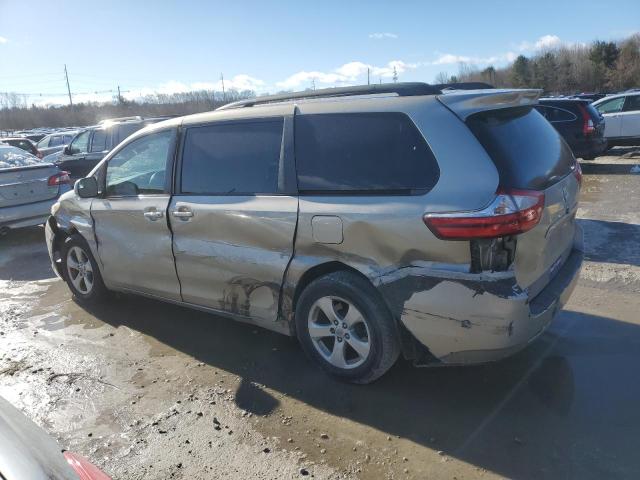 5TDKK3DC8FS538377 - 2015 TOYOTA SIENNA LE SILVER photo 2