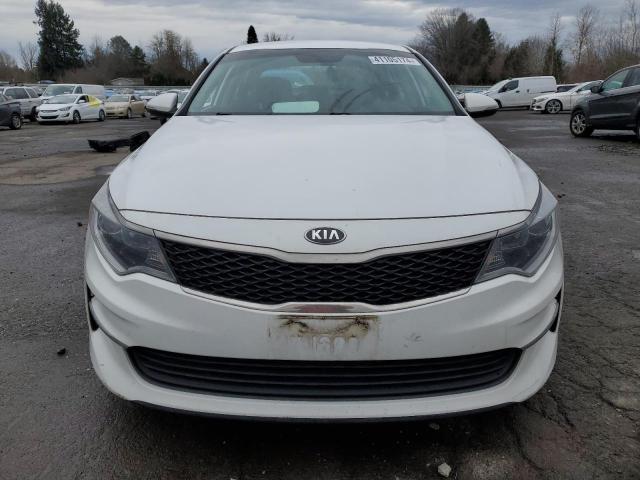 5XXGT4L39GG059253 - 2016 KIA OPTIMA LX WHITE photo 5