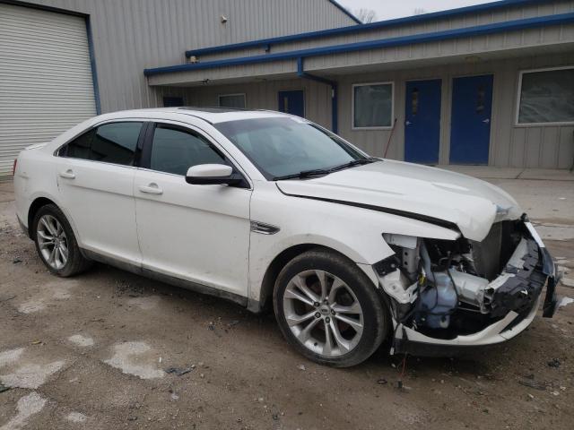 1FAHP2E86DG216334 - 2013 FORD TAURUS SEL WHITE photo 4