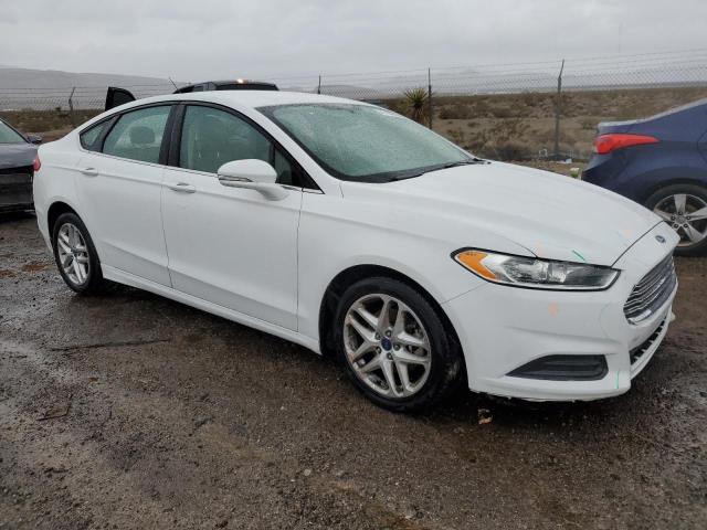 3FA6P0H70ER393681 - 2014 FORD FUSION SE WHITE photo 4