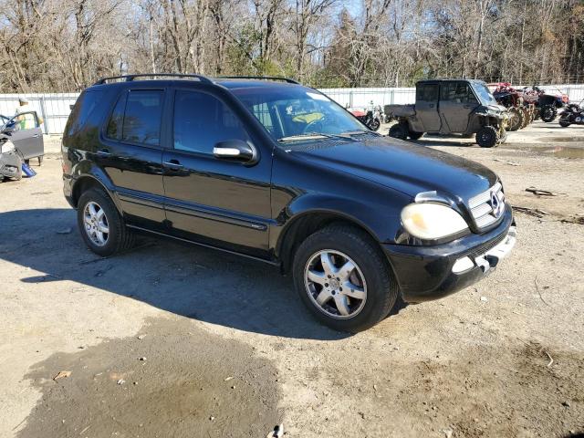 4JGAB75E84A475385 - 2004 MERCEDES-BENZ ML 500 BLACK photo 4