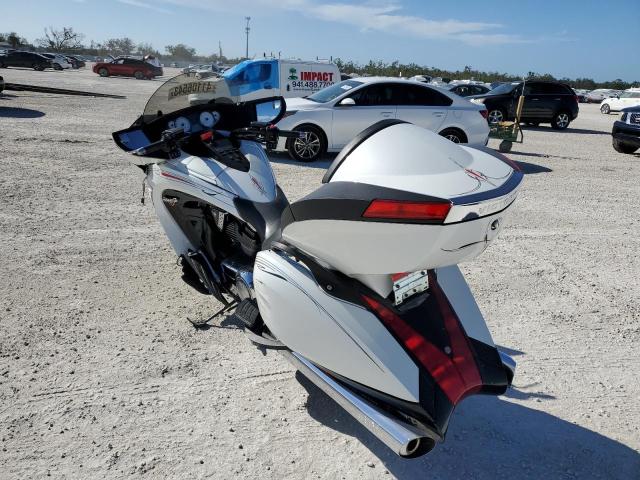 5VPSW36N2E3028112 - 2014 VICTORY MOTORCYCLES VISION TOUR Beyaz fotoğraf 3