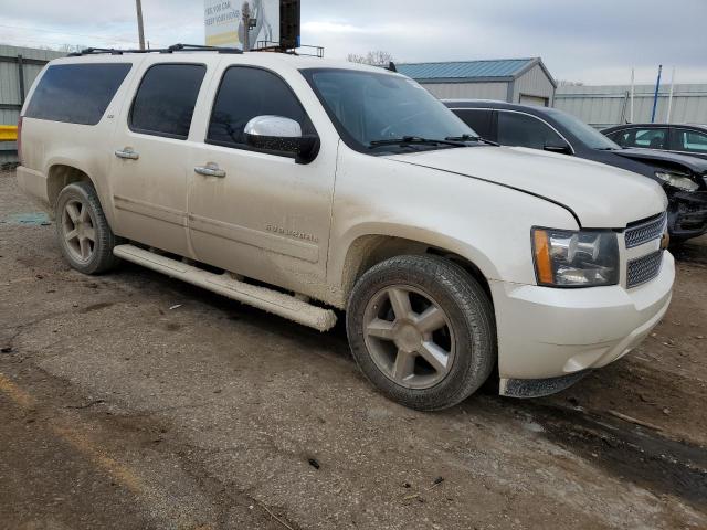 1GNSKKE74DR366072 - 2013 CHEVROLET SUBURBAN K1500 LTZ WHITE photo 4