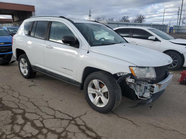 1J4NF1FB1BD180002 - 2011 JEEP COMPASS SPORT WHITE photo 4