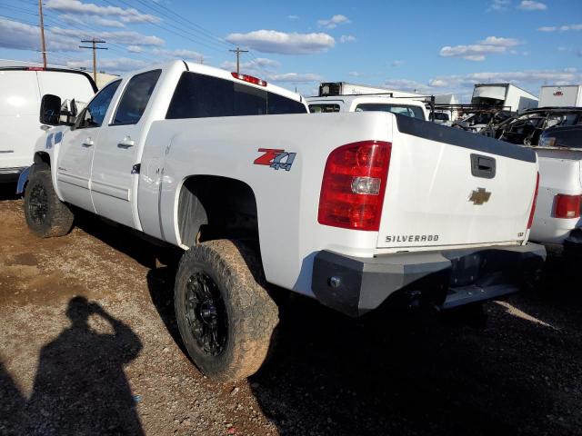 1GC1KYC89BF240100 - 2011 CHEVROLET SILVERADO K2500 HEAVY DUTY LTZ WHITE photo 3