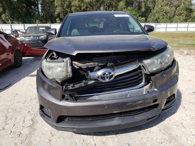 5TDBKRFH2FS188658 - 2015 TOYOTA HIGHLANDER LE GRAY photo 5