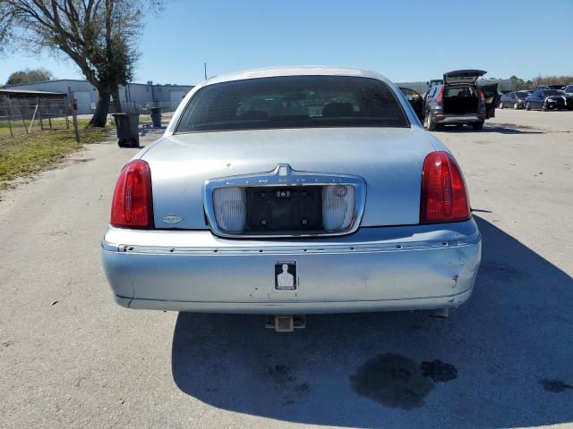 1LNFM81W9WY630699 - 1998 LINCOLN TOWN CAR EXECUTIVE BLUE photo 6