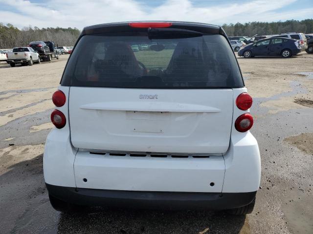 WMEEJ31X58K114223 - 2008 SMART FORTWO PURE WHITE photo 6