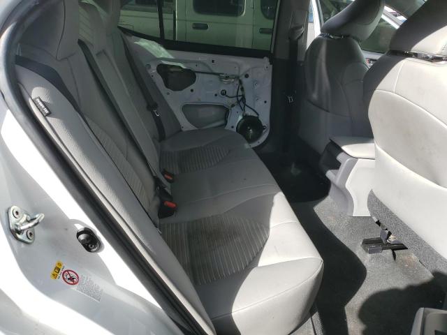 4T1B11HK5KU683676 - 2019 TOYOTA CAMRY L WHITE photo 10