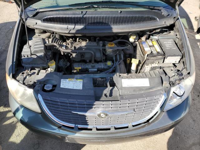 2C4GP443X2R783245 - 2002 CHRYSLER TOWN & COU LX GREEN photo 12