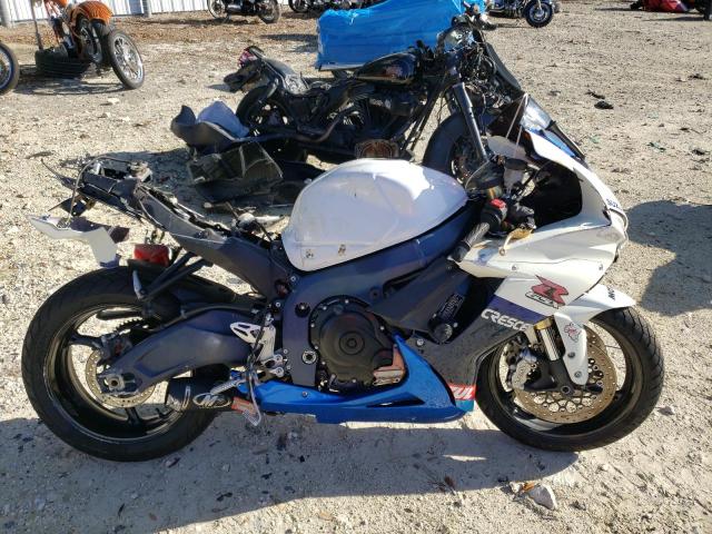 JS1GR7MA6B2103067 - 2011 SUZUKI GSX750 TWO TONE photo 9