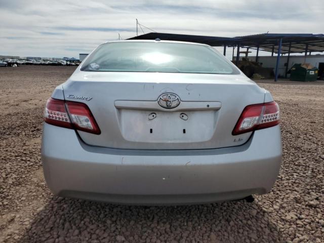 4T1BF3EK4BU121155 - 2011 TOYOTA CAMRY BASE SILVER photo 6