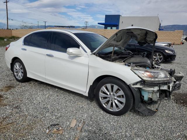 1HGCR3F96DA027263 - 2013 HONDA ACCORD TOURING WHITE photo 4