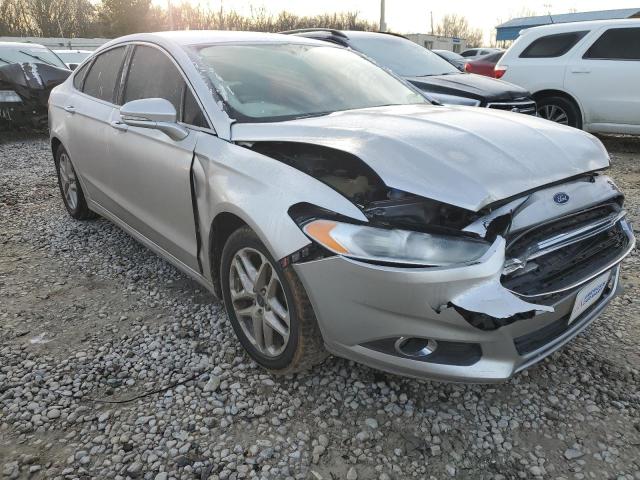 3FA6P0HDXFR207748 - 2015 FORD FUSION SE SILVER photo 4