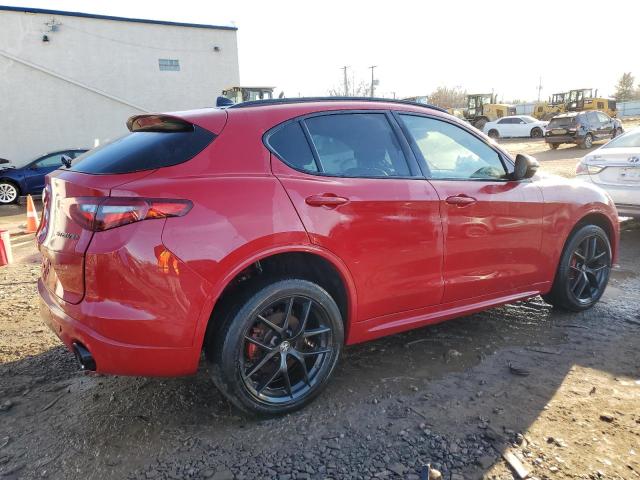 ZASPAKBN6L7C77013 - 2020 ALFA ROMEO STELVIO TI 红色 照片 3