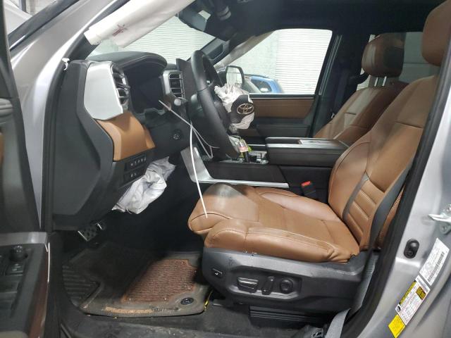 5TFMA5DB5PX091243 - 2023 TOYOTA TUNDRA CREWMAX PLATINUM Silber Foto 7