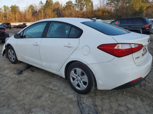 KNAFK4A66G5617492 - 2016 KIA FORTE LX WHITE photo 2