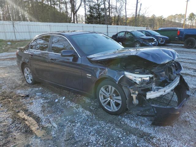 WBANV1C58AC157146 - 2010 BMW 528 XI BLUE photo 4