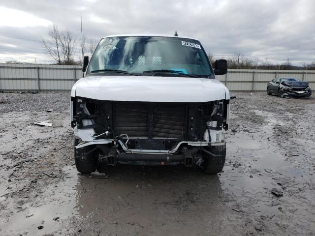 1GTW7AF78M1220938 - 2021 GMC SAVANA G2500 WHITE photo 5