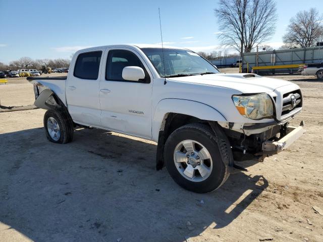 5TEJU62N38Z552401 - 2008 TOYOTA TACOMA DOUBLE CAB PRERUNNER WHITE photo 4