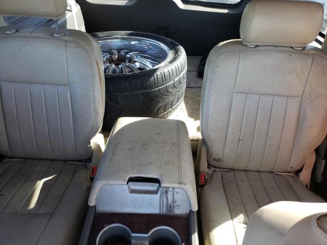 5LMFU27R24LJ28090 - 2004 LINCOLN NAVIGATOR 黑色 照片 10