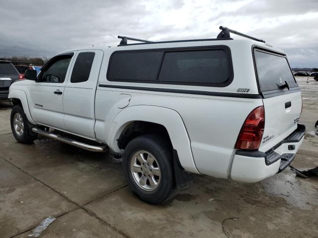 5TETU62N56Z165659 - 2006 TOYOTA TACOMA PRERUNNER ACCESS CAB WHITE photo 2