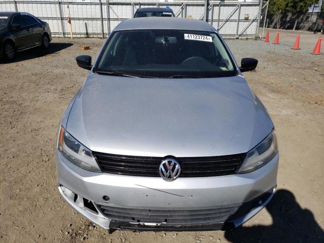 3VW2K7AJ3EM313483 - 2014 VOLKSWAGEN JETTA BASE SILVER photo 5