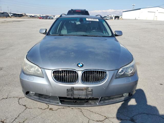 WBANN73587CN03921 - 2007 BMW 530 XIT GRAY photo 5