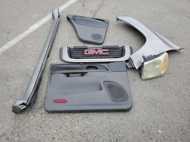 1GKDS13S832257581 - 2003 GMC ENVOY GRAY photo 13