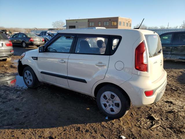 KNDJT2A57D7757721 - 2013 KIA SOUL WHITE photo 2