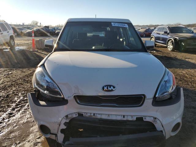 KNDJT2A57D7757721 - 2013 KIA SOUL WHITE photo 5