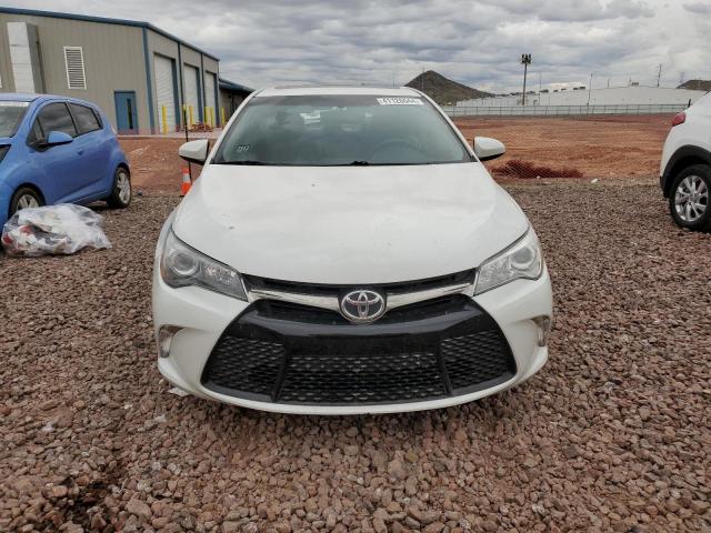 4T1BF1FKXFU018024 - 2015 TOYOTA CAMRY LE WHITE photo 5