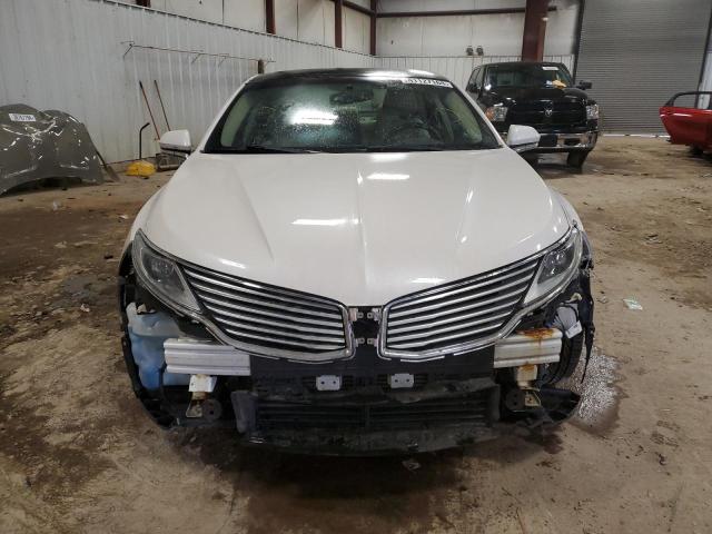 3LN6L2J94FR619490 - 2015 LINCOLN MKZ WHITE photo 5