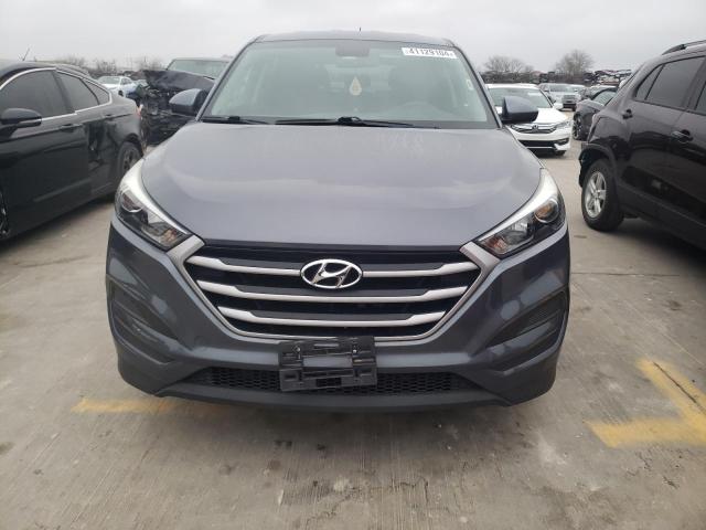 KM8J23A41JU736260 - 2018 HYUNDAI TUCSON SE GRAY photo 5