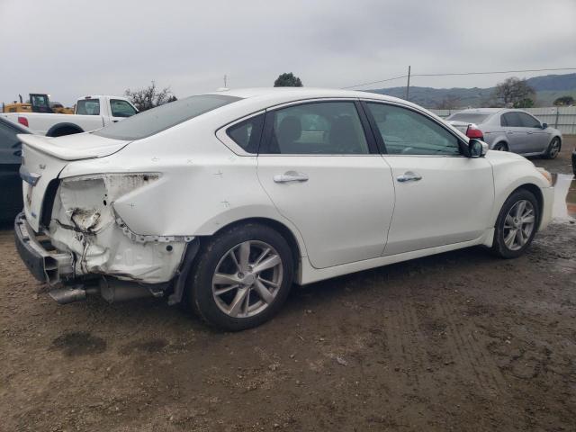 1N4AL3AP2DN568967 - 2013 NISSAN ALTIMA 2.5 WHITE photo 3