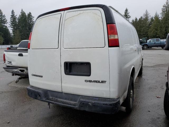 1GCGG25V861232049 - 2006 CHEVROLET EXPRESS G2 WHITE photo 3