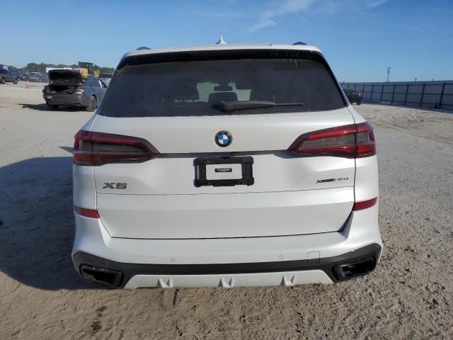 5UXCR6C07L9C55697 - 2020 BMW X5 XDRIVE40I WHITE photo 6