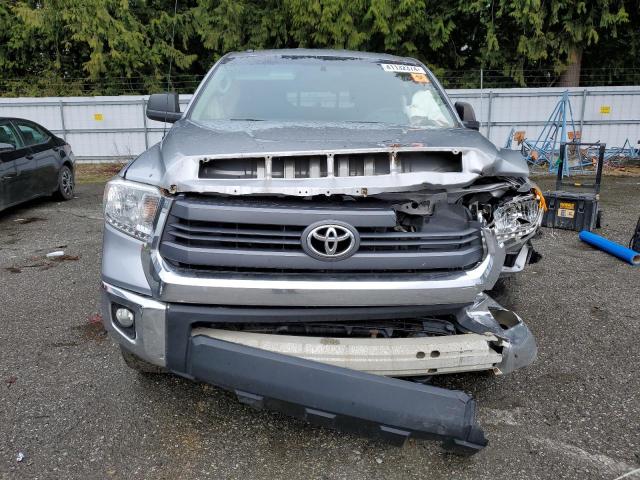 5TFUY5F14EX346817 - 2014 TOYOTA TUNDRA DOUBLE CAB SR/SR5 SILVER photo 5